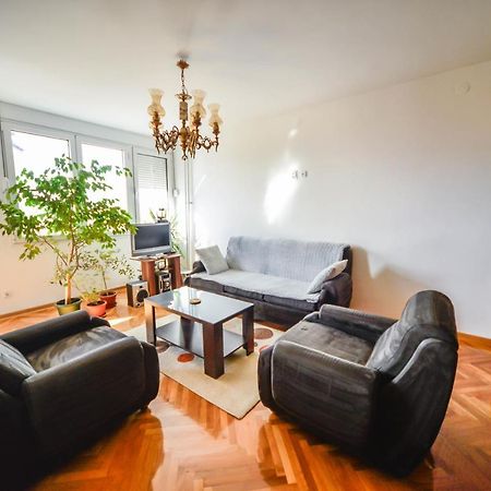 Apartman Centar Lux Pirot Extérieur photo
