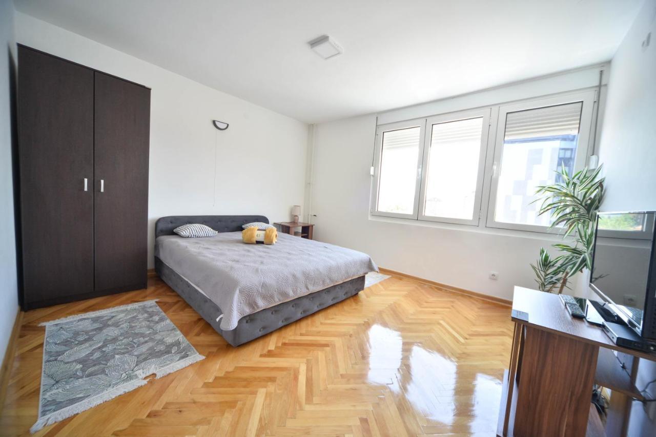 Apartman Centar Lux Pirot Extérieur photo