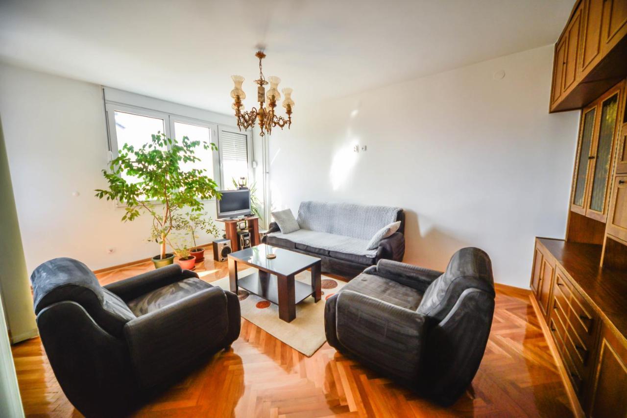 Apartman Centar Lux Pirot Extérieur photo